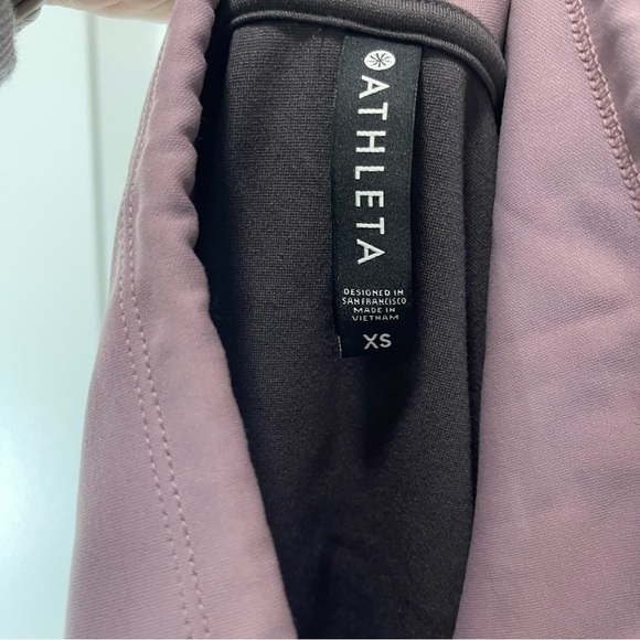 Athleta Hermosa Two-Tone Mock Neck Pullover - Picture 4 of 7